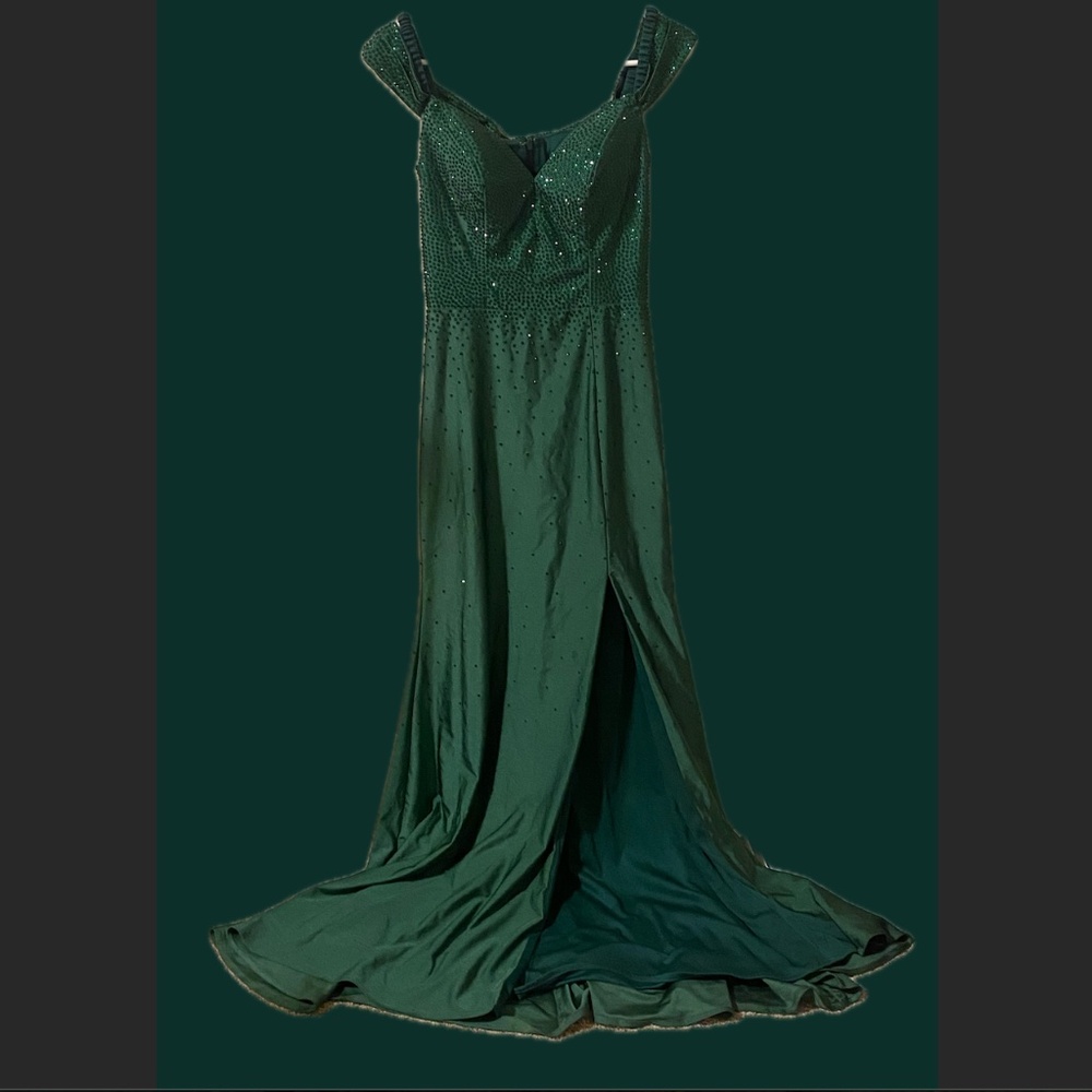 Cinderella Divine Green Rhinestoned Prom Dress